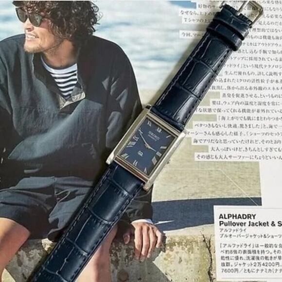 Seiko Blue and Silver Men's Watch - Picture 2 of 4